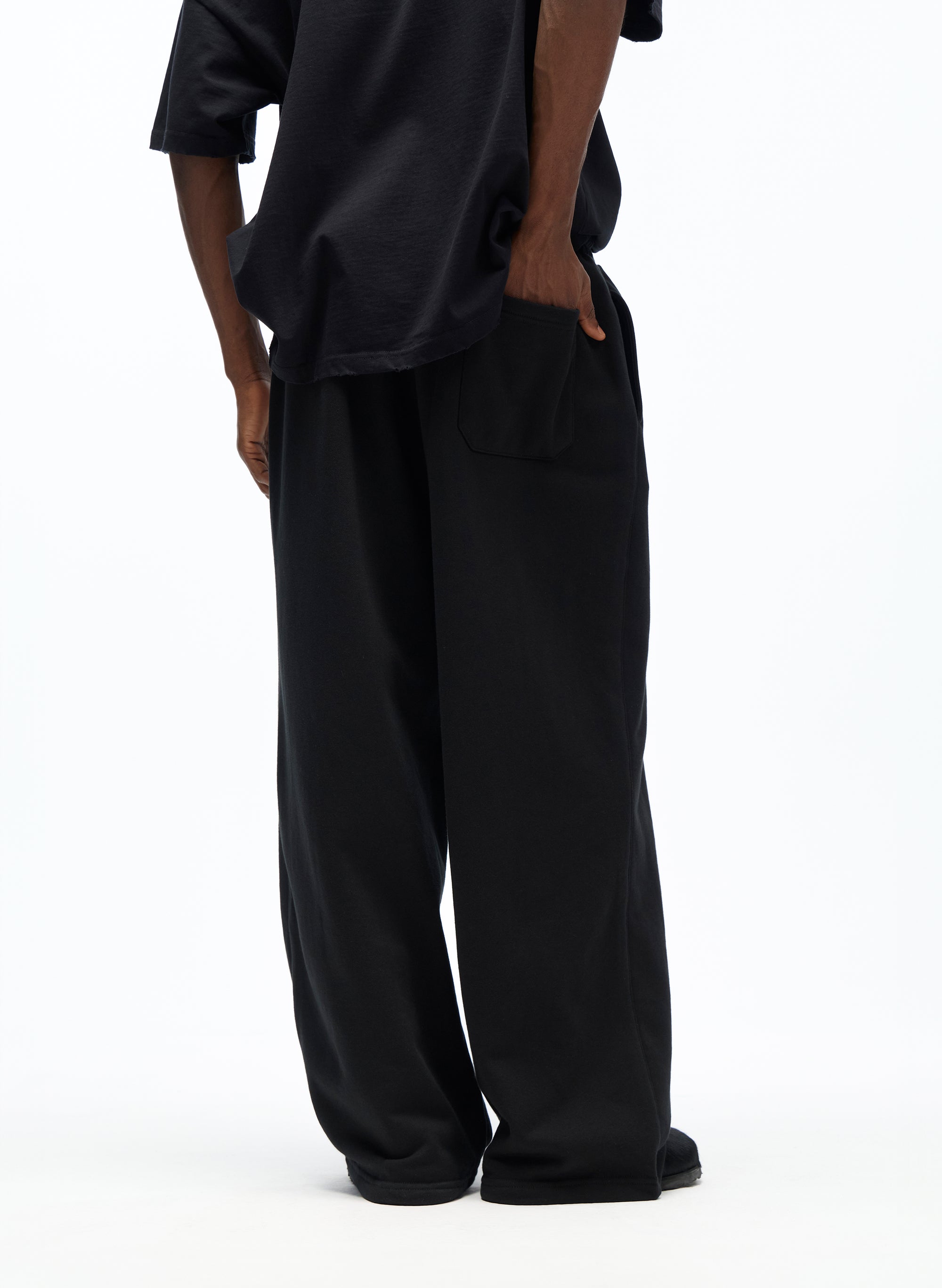 Form Sweatpants